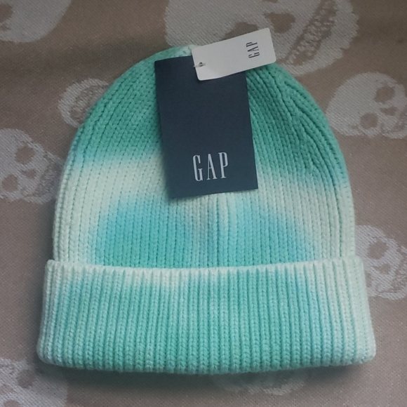 GAP Womens Winter Hat Beanie NEW - Picture 2 of 5